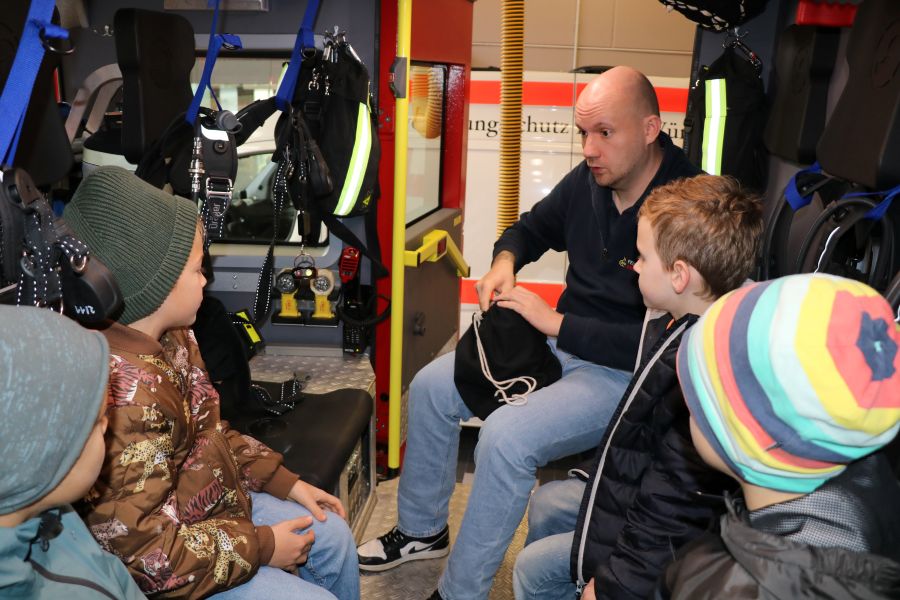 Du betrachtest gerade Helfen macht Schule